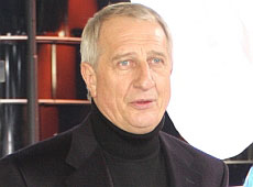 Чоловік Семенюк шукає для дружини нову круту тачку?