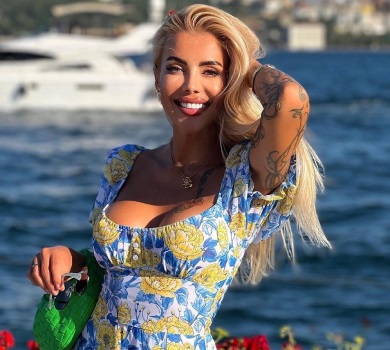 Виглядала як лайно: Крук у купальнику розказала, завдяки чому повернулася в форму