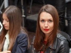 Світські дівчата прийшли на захід дружини екс-радника Черновецького