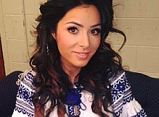 Огнєвіч у вишиванці за 20 тисяч заспівала на конкурсі краси у Чикаго 