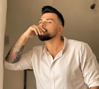 Екс Саші Бо Пустовіт розказав, чи спілкуються вони після скандального розлучення