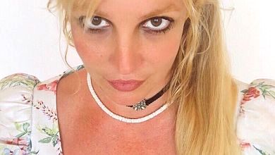 Спірз у шортиках і топі показала мову свого тіла. ВІДЕО 