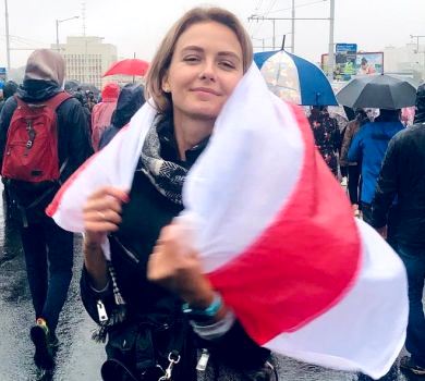 Замість ув'язненої учасниці протестів - жінку російського шоумена: соцмережі обурені вчинком відомого білоруського бренду