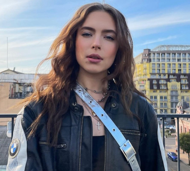 Люблю цей процес: 19-річна донька Кравець набила чергове тату. ФОТО