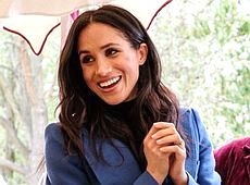 Поцілувала двері: чорнороту сестру Маркл не впустили до Кенсингтонського палацу