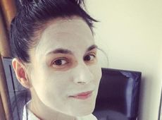 Єфросиніна показала себе на відпочинку з албанською сім'єю