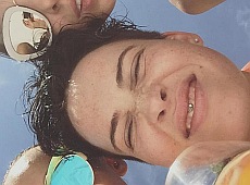 Астаф’єва відсвяткувала 30-річчя з колегами біля басейну та родиною. ФОТО