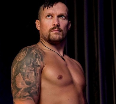 Усик розказав про плани на поповнення сім'ї і відповів, чий Крим