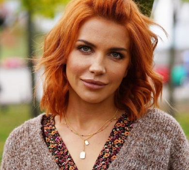 Народжувала в перервах між вибухами: хореографка Яна Заєць розказала, як вдруге стала мамою 