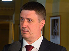 Канікули міністрів: Кириленко обрав бюджетну Польщу, а Зубко засекретився