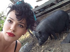 Астаф’єва зустріла 29-річчя з трьома зайвими кіло. ФОТО