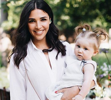 Ця дівчинка змінить світ: Дімопулос помилувалася 10-місячною донею 