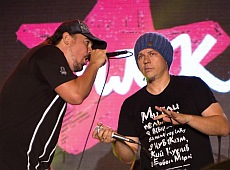 Мікроавтобус із музикантами ТНМК влетів у фуру. ФОТО