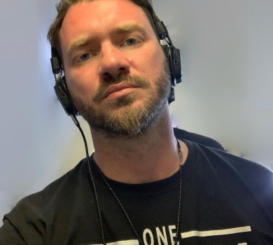 Уперше за рік обійняв рідних: Дікусар після звільнення знову повернувся на фронт та звернувся до тих, хто наживається на війні