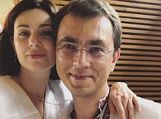 Міністр Омелян з синами у вишиванках похрестив донечку. ФОТО