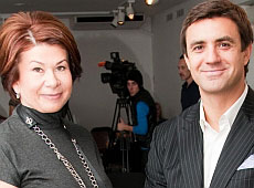 Тимошенко, Ющенка, Януковича і Ко посадили на колонни