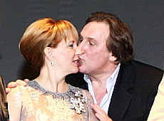 Катерину Ющенко і Депардьє покликали на таємну вечерю