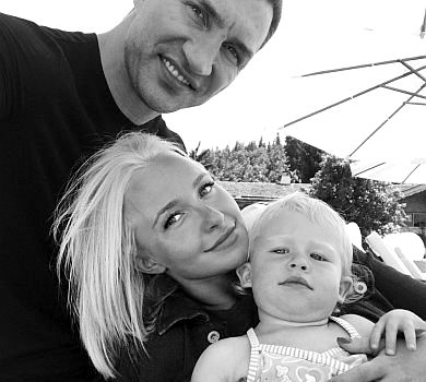 Пенетьєрі поділилася рідкісними ФОТО 5-річної доньки та назвала Кличка найкращим татом