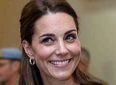 Міддлтон у штанцях та з мальвінкою полетіла з чоловіком на Кіпр