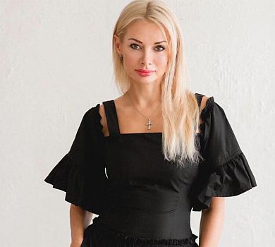 Зе-депутатка Аллахвердієва вигуляла в Раду сумочку за 50 тисяч