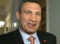 Кличко оснастив усіх своїх дітей планшетами