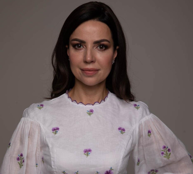 Депутатка Дмитрієва засвітилася у блузці за 20 тисяч. ФОТО