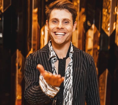 Пригощу кавою та солодощами: Логай влаштував розіграш зустрічі із собою на підтримку ЗСУ