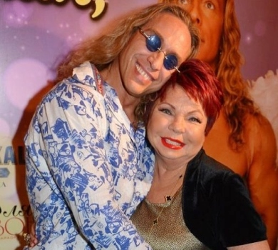 Як це переживе Тарзан? Мама Корольової вигукнула Слава Україні!