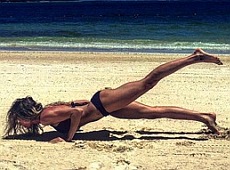 Моделі на морях: Григор’єва робить планку на Маврикії, а Дементьєва –кардіо в Еміратах