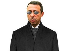 Кандидату в мери Корбану полестили образом мафіозі. ФОТО