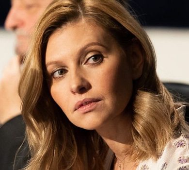 Хвору на коронавірус першу леді госпіталізували