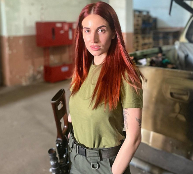 Снайперка Емеральд вийшла заміж на передовій. ФОТО