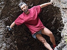 Бабкін влаштував дружині морський тріп та пострибав в іспанський ущелині