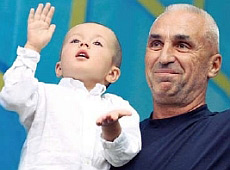 Ярославський любить розумних жінок з довгими ногами