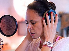 Дружина Кличка показала англомовний кліп та зібралася в тур Німеччиною