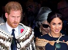 Останній день туру Гаррі та Меган: пір'я, два синіх вбрання та миле селфі принца