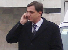 Дружина Павленка їздить на Mercedes GL450 вартістю під мільйон