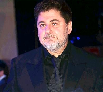 Майбутній тесть про 57-річного Цекала: Кинув дружину й дітей заради молодухи