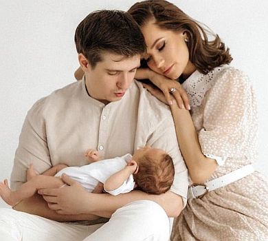 Син Марченко похрестив первістка та вперше показав його обличчя