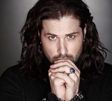 Волосся не зуби - відросте: Аксельрод епатував кардинальною зміною іміджу. ФОТО