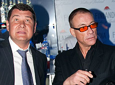 Франчук підвищили до ангела моди, а Онищенко оберігав Ван Дамма