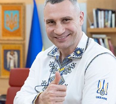 Маніфест нашої перемоги: Кличко, Кулеба, Рудик та Арестович покрасувалися у вишиванках