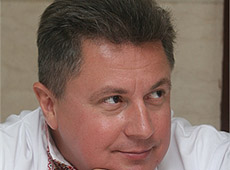 Син Азарова про просунутість батька та мрії стати художником