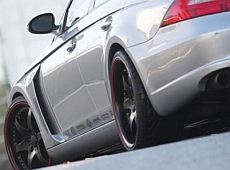 Женя Тимошенко їздить на спортивному Мерсі за $100 тисяч