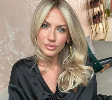 Нікітюк в гідрокостюмі показала, як вперше походила по воді. ВІДЕО