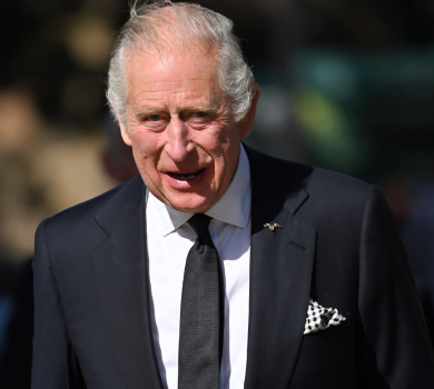 Палац показав новий портрет короля Чарльза із дружиною, сином та невісткою