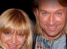 Гаплик інтризі: ЗМІ дізналися, з ким одружений Винник копав картоплю