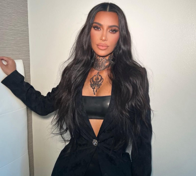 Натуральний вигляд Кардашян у купальнику розкритикували в мережі. ФОТО