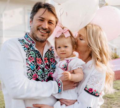 Її величність сталь під шовком: дружина Притули замилувала фото їхньої 2-річної донечки 