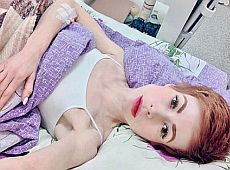Подружка Розенка опинилася на операційному столі та показала фото з лікарні 